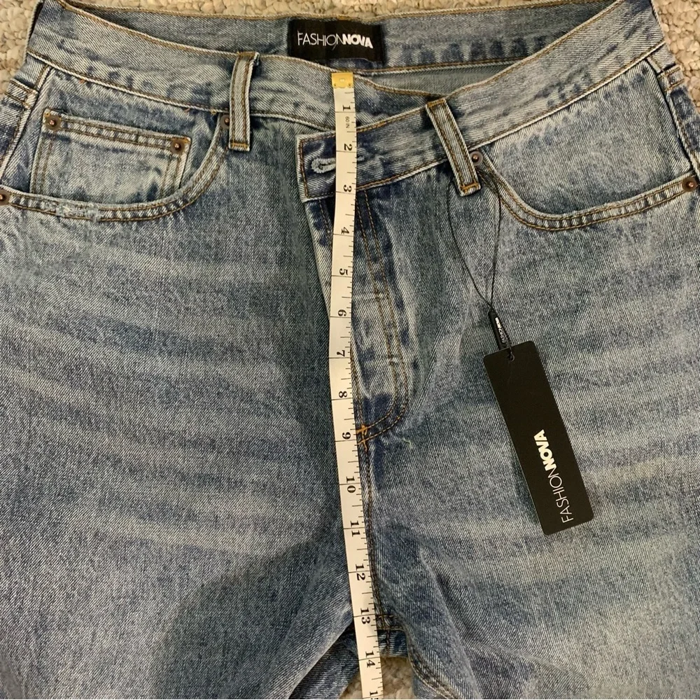 NWT Fashion Nova Crossover Straight Leg Jeans - Blue Light Wash - Picture 15 of 16